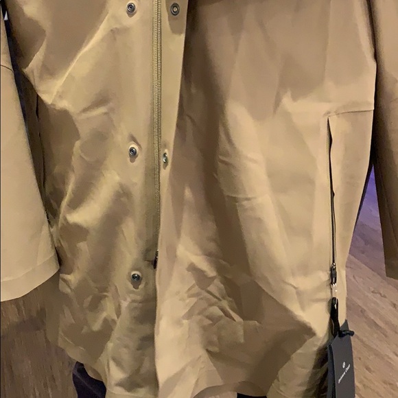 lululemon drivers coat review
